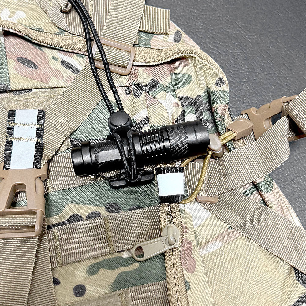 Flashlight Clip Outdoor Backpa - Outdoor Camping Equipment 评论和价格
